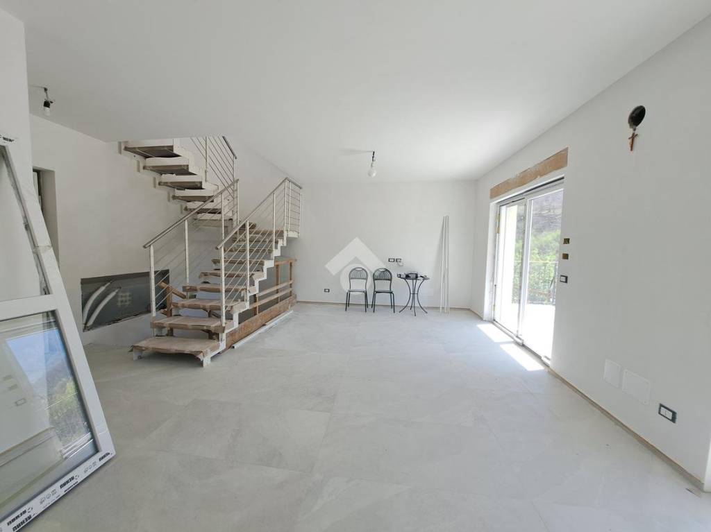 casa indipendente in vendita a Baronissi in zona Caprecano