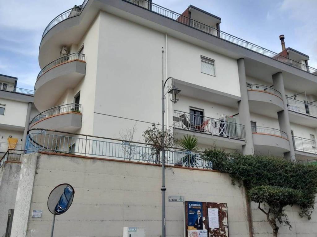 appartamento in vendita a Baronissi in zona Saragnano