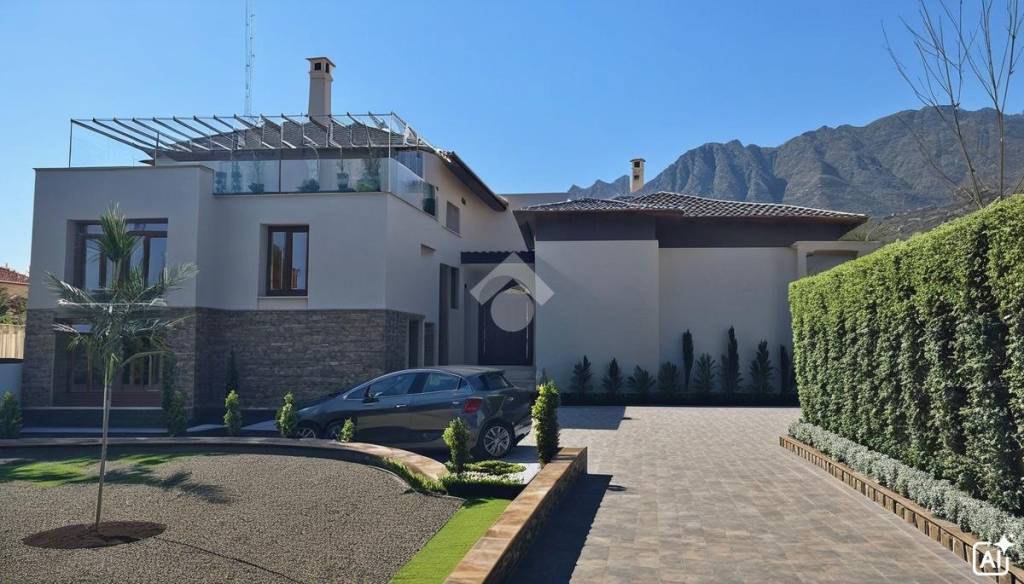 casa indipendente in vendita a Baronissi in zona Saragnano