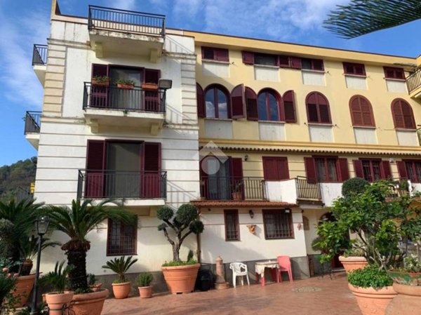 casa indipendente in vendita a Baronissi in zona Antessano