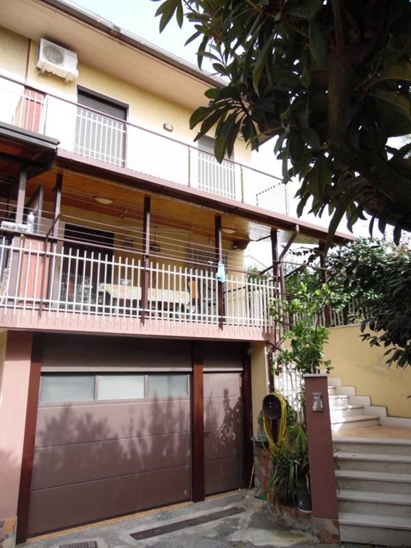 casa indipendente in vendita a Baronissi