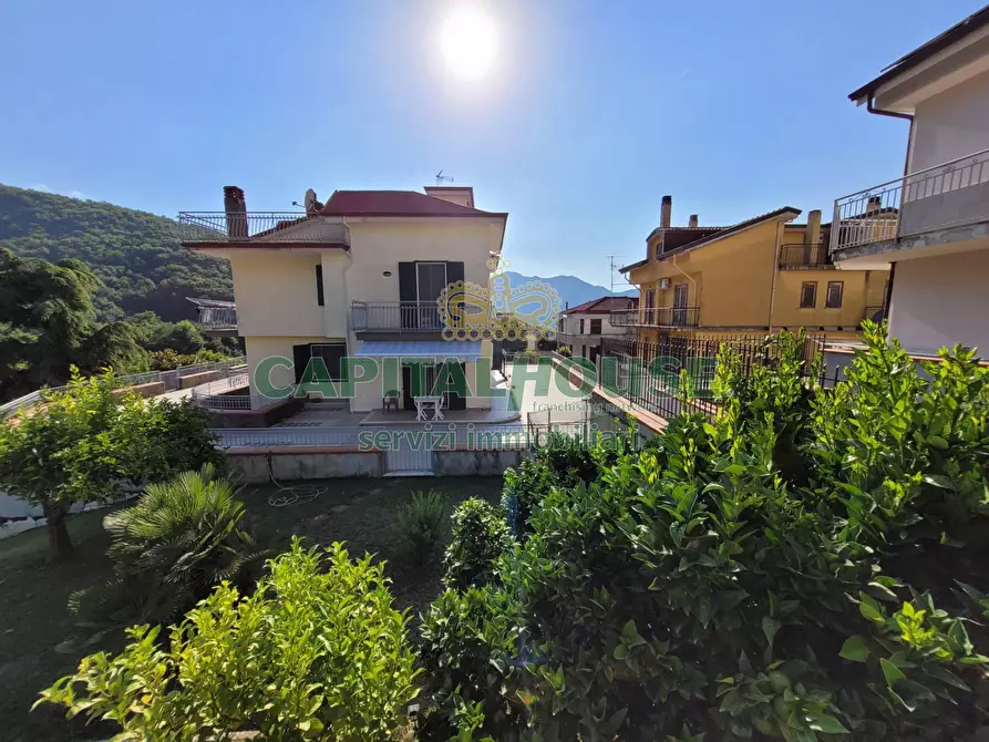 casa indipendente in vendita a Baronissi
