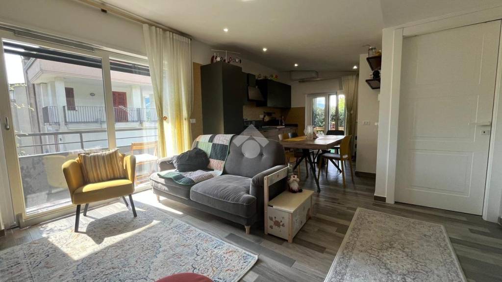 appartamento in vendita a Baronissi in zona Antessano