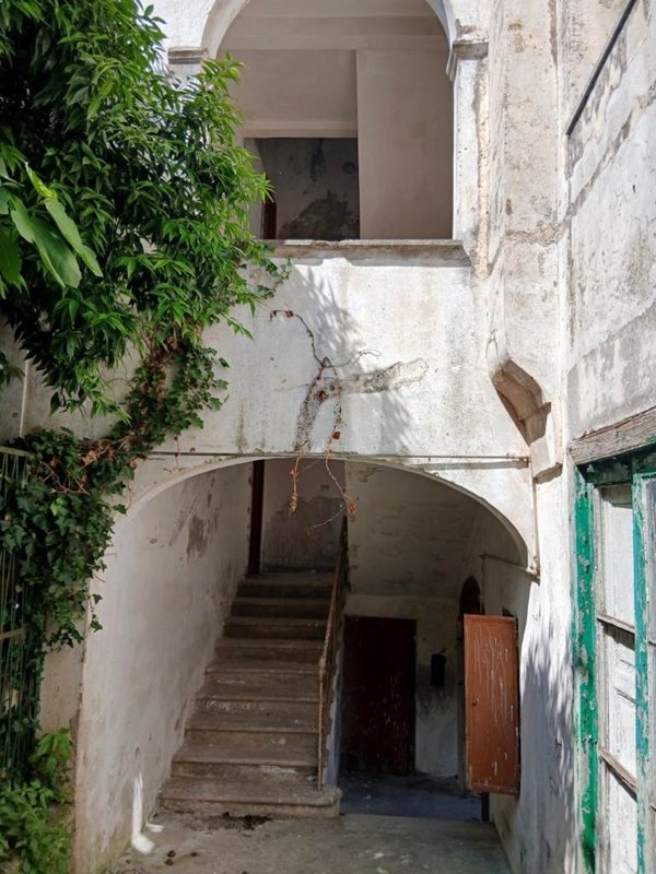 casa indipendente in vendita a Baronissi