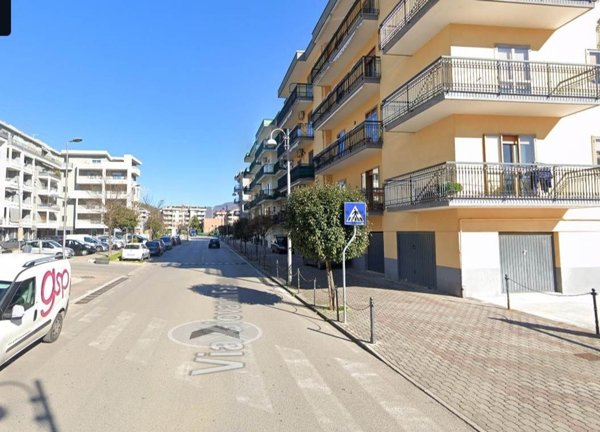 negozio in vendita a Baronissi