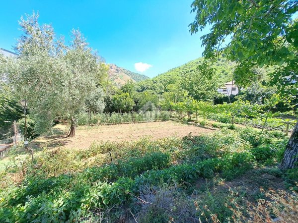 casa semindipendente in vendita a Baronissi in zona Fusara