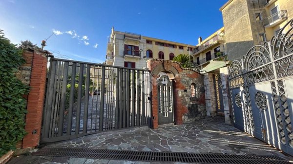 casa semindipendente in vendita a Baronissi