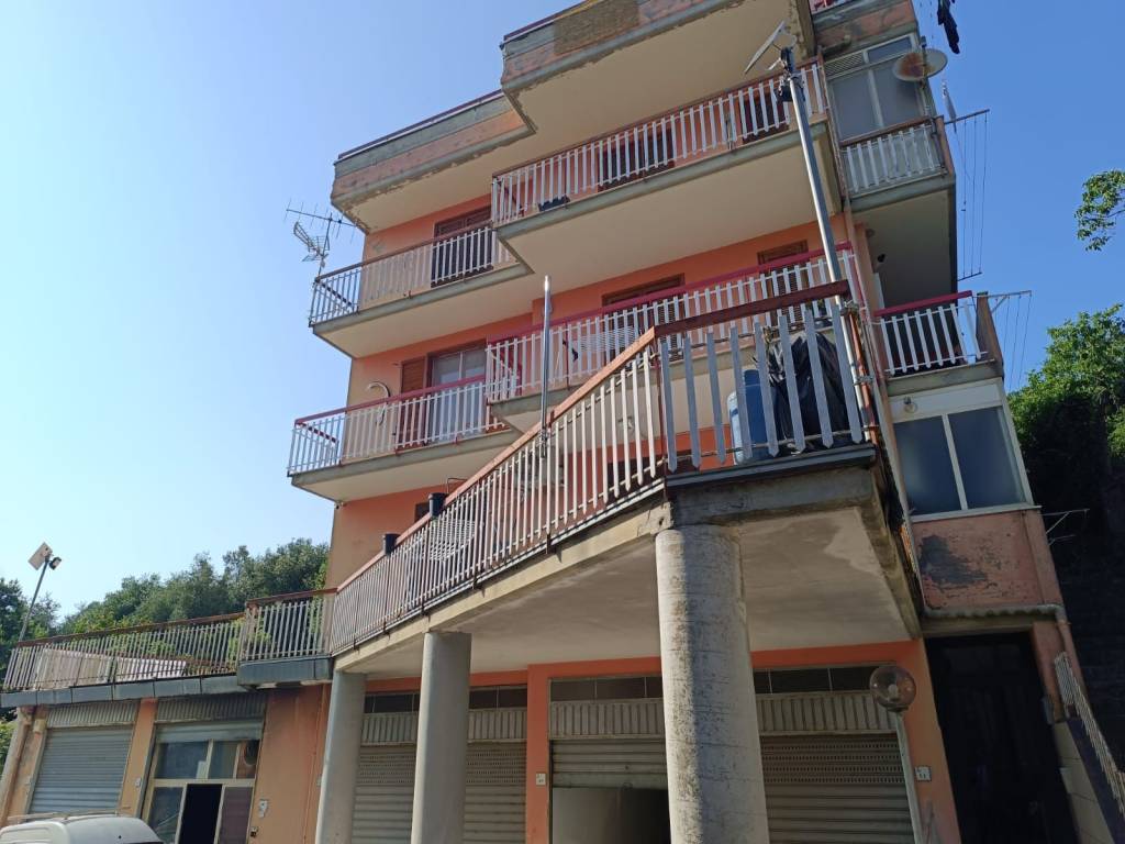 appartamento in vendita a Baronissi in zona Caprecano
