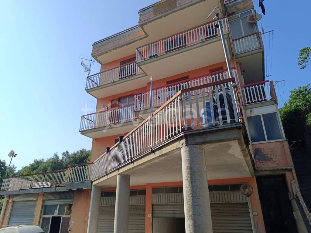 appartamento in vendita a Baronissi in zona Caprecano