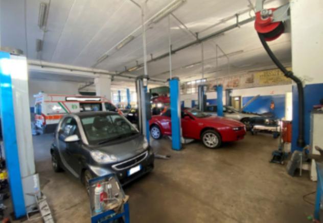 locale commerciale in vendita a Baronissi