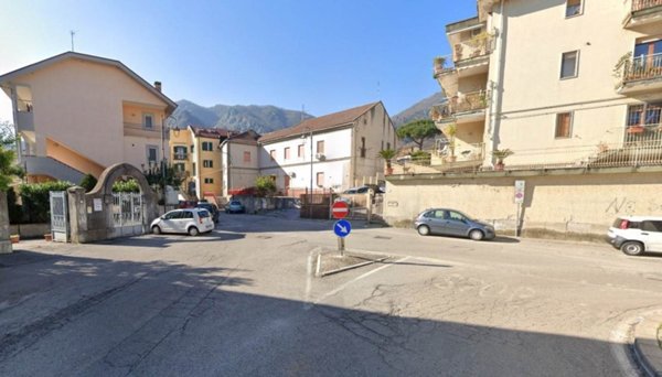 appartamento in vendita a Baronissi in zona Saragnano