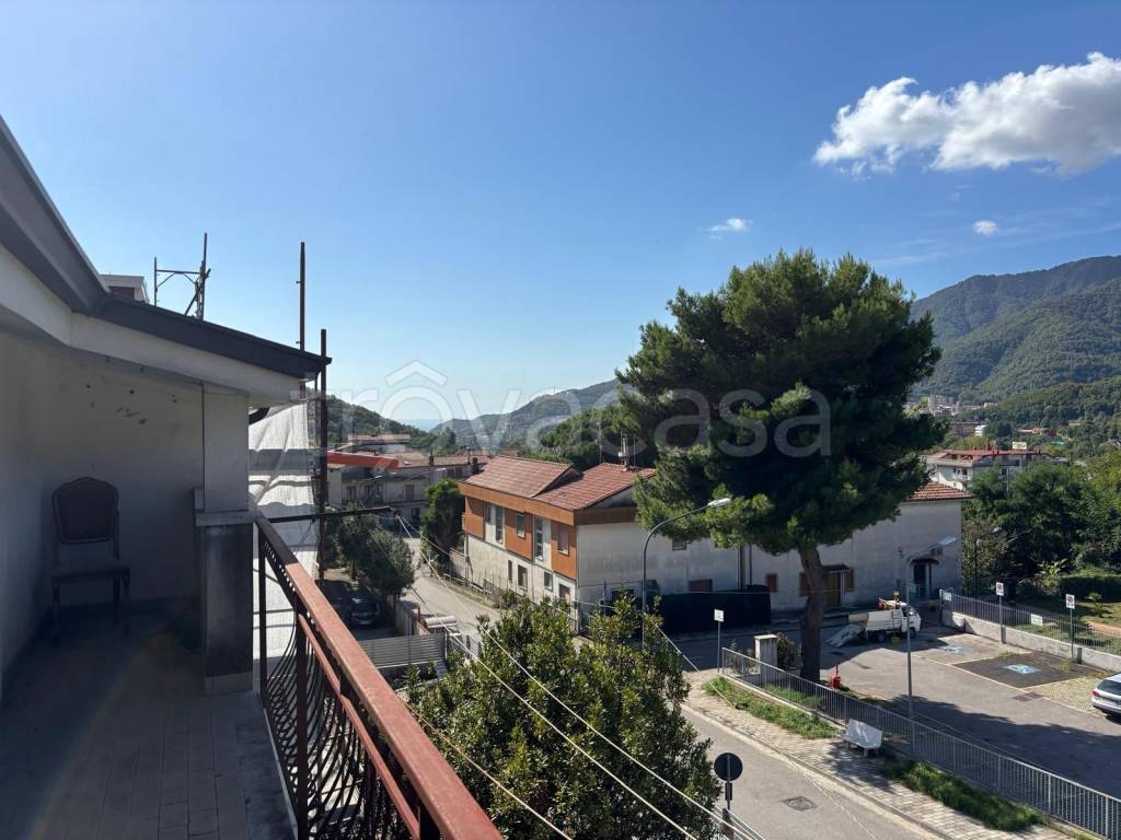 appartamento in vendita a Baronissi in zona Antessano