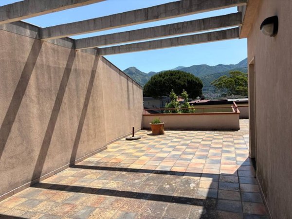 casa indipendente in vendita a Baronissi in zona Saragnano