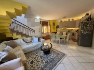 casa semindipendente in vendita a Baronissi in zona Caprecano