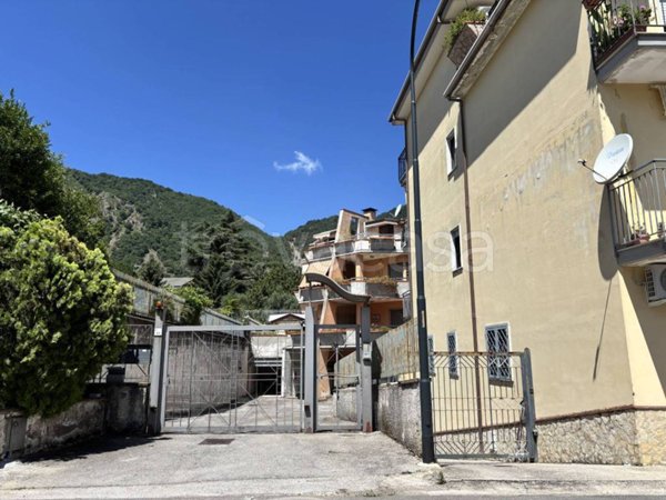 appartamento in vendita a Baronissi in zona Saragnano