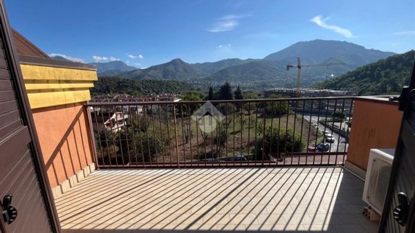 appartamento in vendita a Baronissi in zona Saragnano