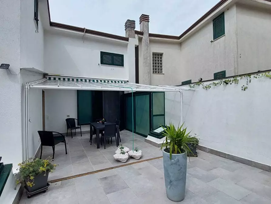 casa indipendente in vendita a Baronissi