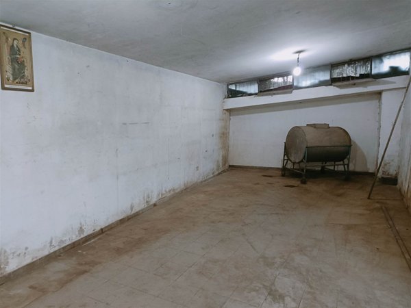 ufficio in vendita a Baronissi in zona Antessano