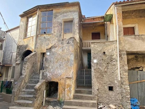 casa indipendente in vendita a Baronissi in zona Caprecano