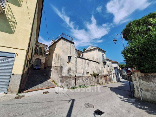 casa indipendente in vendita a Baronissi in zona Saragnano