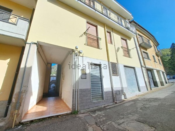 appartamento in vendita a Baronissi in zona Fusara