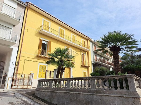 casa semindipendente in vendita a Baronissi