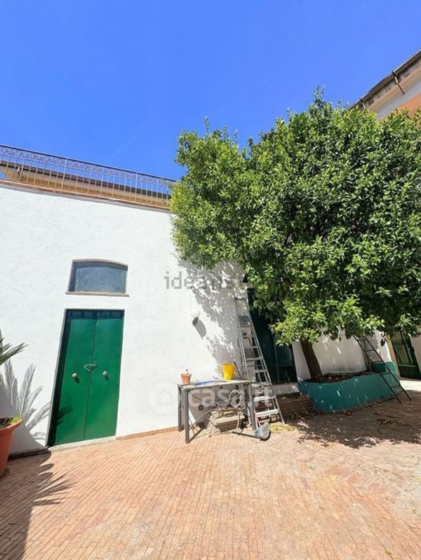 casa indipendente in vendita a Baronissi in zona Saragnano