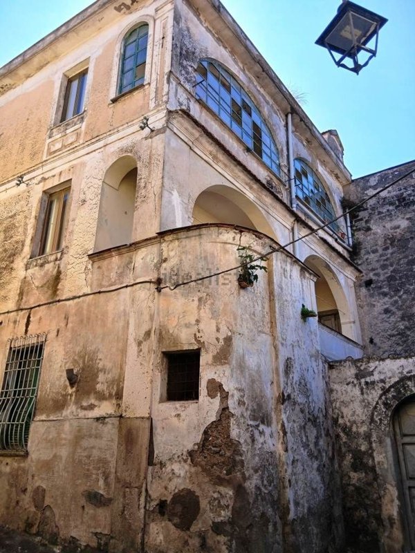 casa indipendente in vendita a Baronissi in zona Antessano