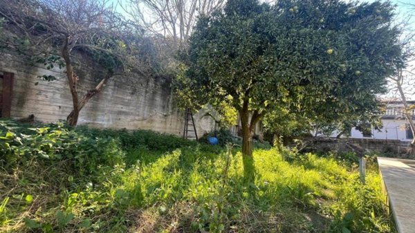 casa indipendente in vendita a Baronissi in zona Antessano