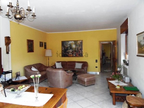 casa semindipendente in vendita a Baronissi