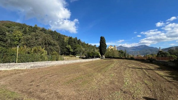 casa indipendente in vendita a Baronissi in zona Saragnano