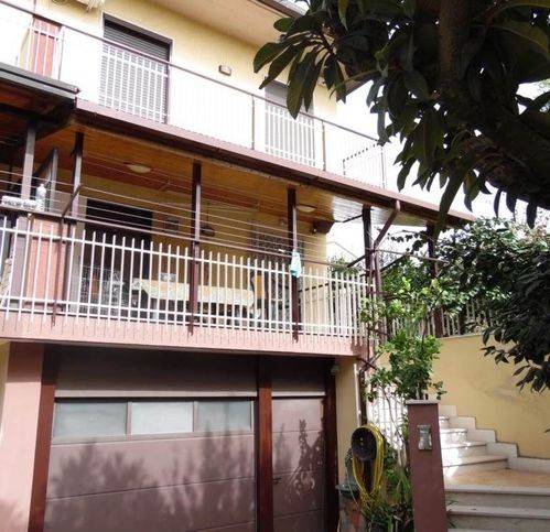 quadrivano in vendita a Baronissi in zona Antessano