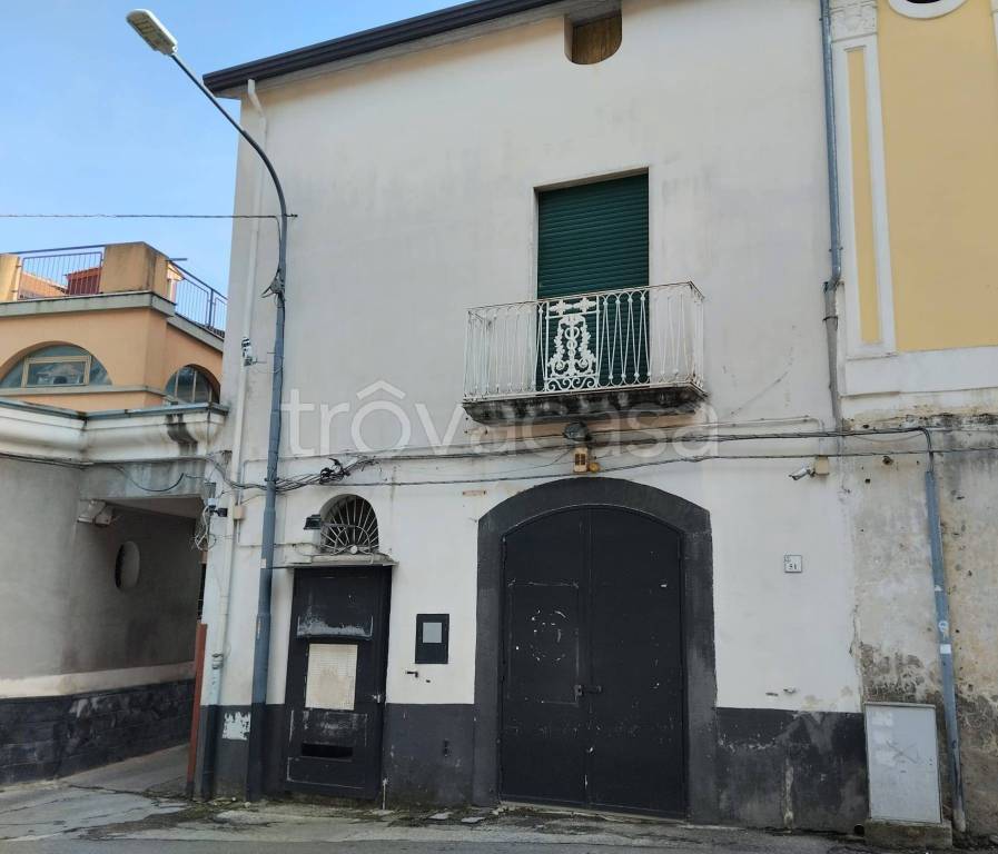 casa indipendente in vendita a Baronissi in zona Saragnano