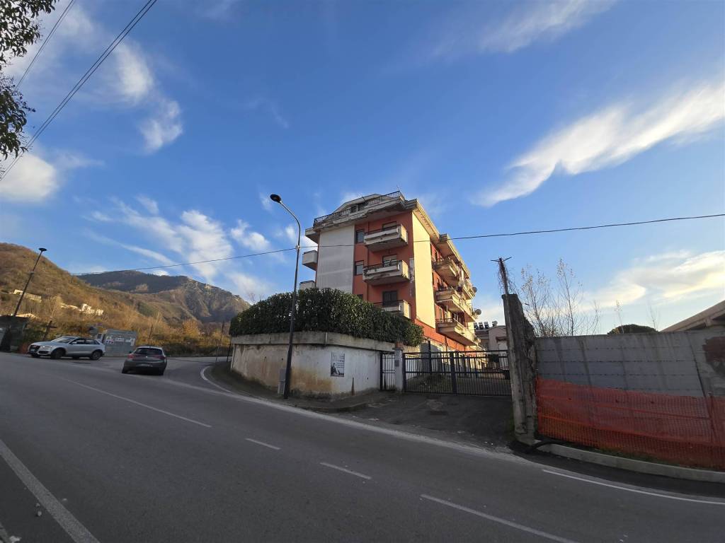 appartamento in vendita a Baronissi in zona Antessano