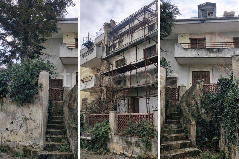 casa indipendente in vendita a Baronissi in zona Antessano