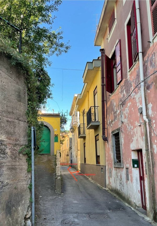 casa indipendente in vendita a Baronissi