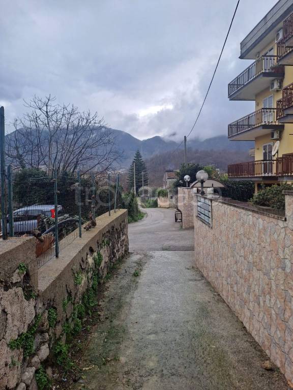 appartamento in vendita a Baronissi in zona Antessano