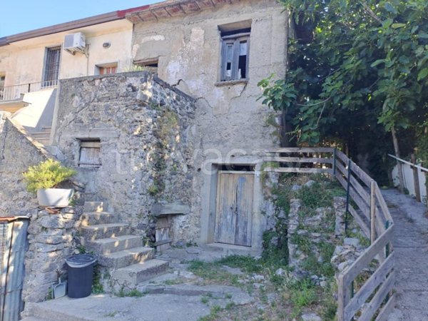 casa indipendente in vendita a Baronissi in zona Caprecano