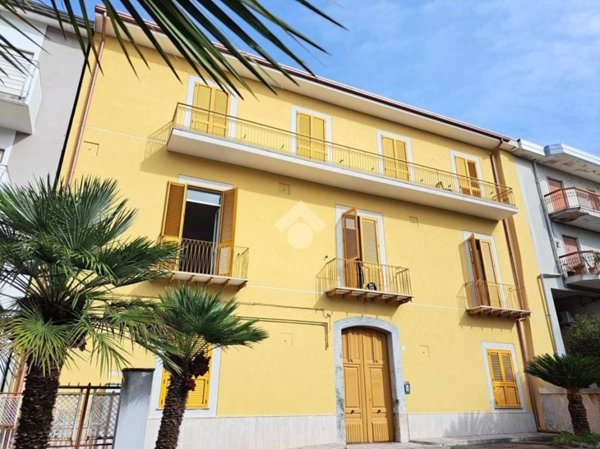 casa indipendente in vendita a Baronissi