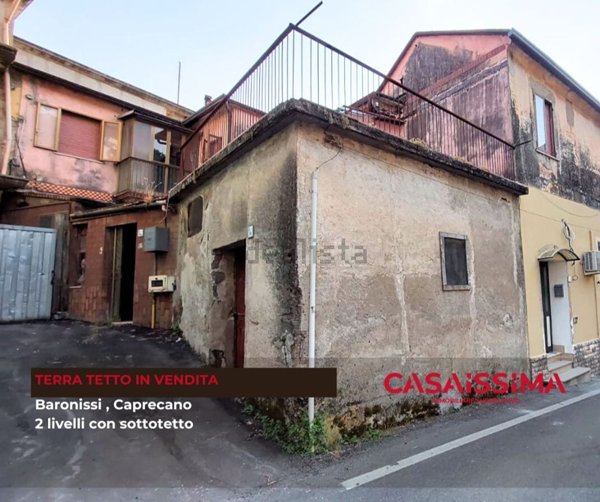 appartamento in vendita a Baronissi in zona Caprecano