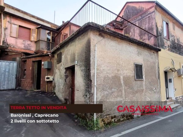 casa indipendente in vendita a Baronissi in zona Caprecano