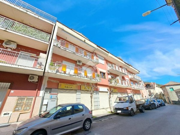 appartamento in vendita a Baronissi in zona Saragnano