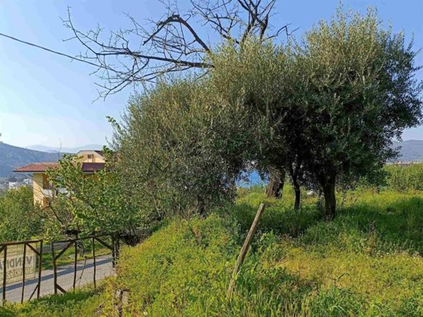 terreno edificabile in vendita a Baronissi