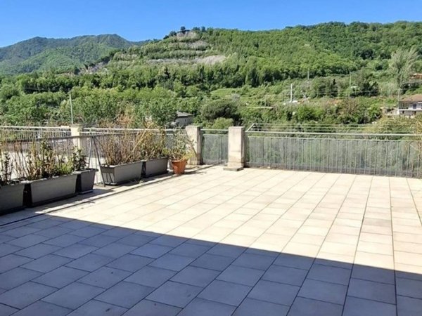 appartamento in vendita a Baronissi in zona Antessano