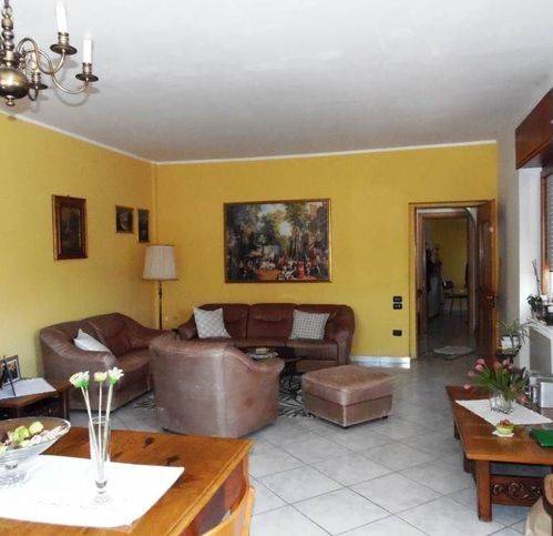 casa indipendente in vendita a Baronissi