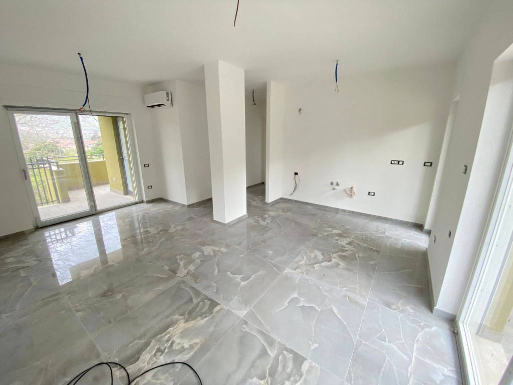 appartamento in vendita a Baronissi in zona Antessano
