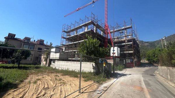 appartamento in vendita a Baronissi in zona Saragnano