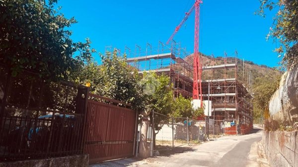 appartamento in vendita a Baronissi in zona Saragnano