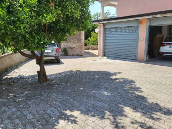 casa indipendente in vendita a Baronissi in zona Antessano