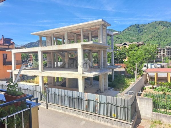 appartamento in vendita a Baronissi in zona Orignano